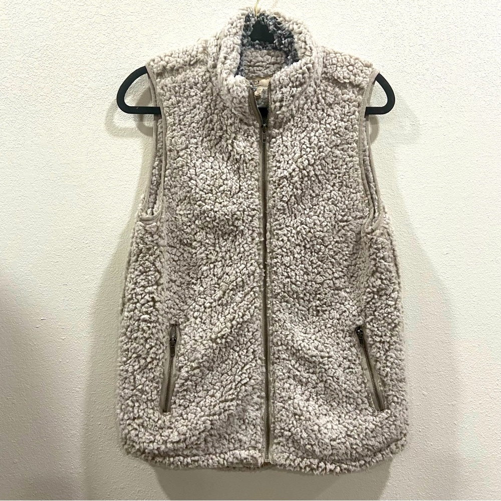 Thread and Supply Sherpa Vest White/Gray Arctic‎ Vest Women's Size M